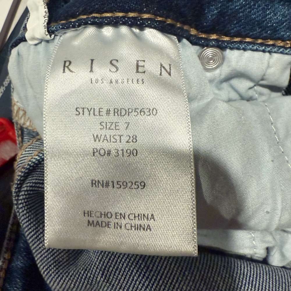 Women's High Rise Blue Jeans - Picture 4 of 4